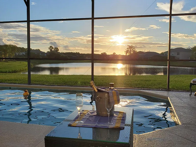 Never miss a beautiful sunset with the ones you love from your own home.