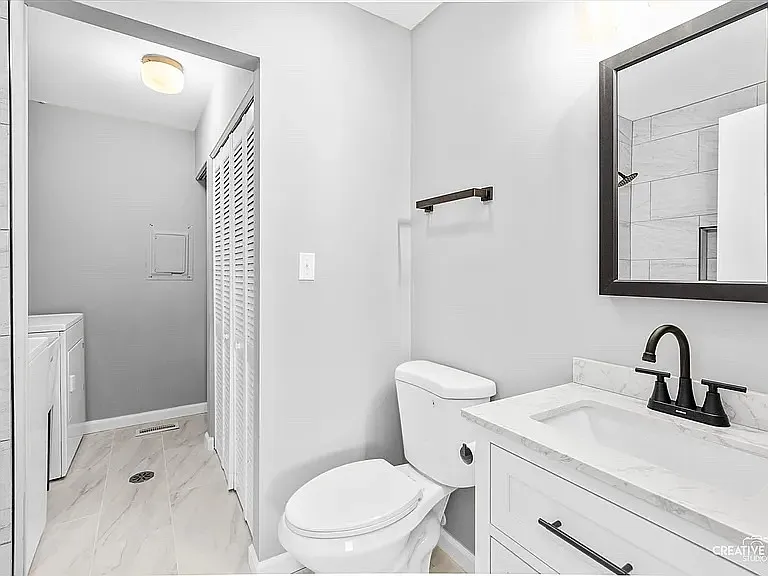 3 bed, 1000 sqft, $2,500 — Photo 4