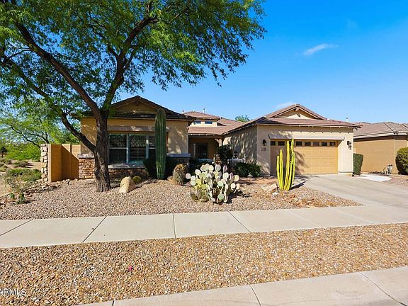 3rd image of 16514 W MESCAL Street