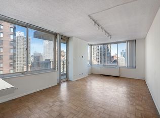 Hampton House, New York, NY 10075
