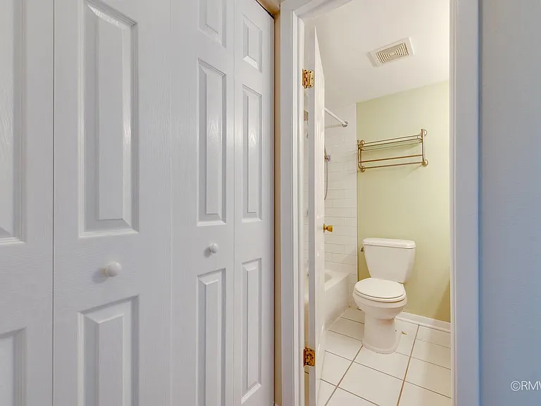 337 N Carter St #101 — Photo 14