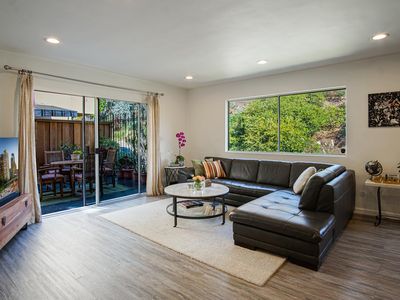 6712 Hillpark Dr APT 305, Los Angeles, CA, 90068