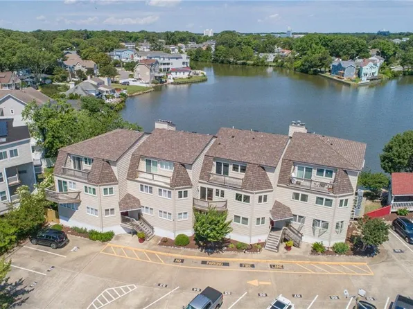251 Lake Dr, Virginia Beach, VA 23451