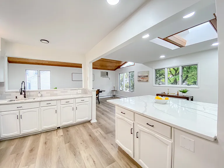 1 Herrick Dr — Photo 7