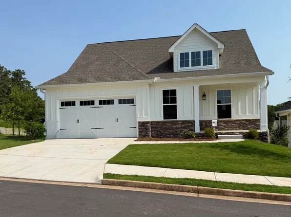 106 Live Oak Ln, Carrollton, GA 30117