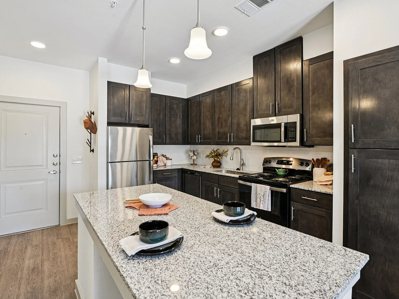 Huntington Place Seniors Garland — Photo 4
