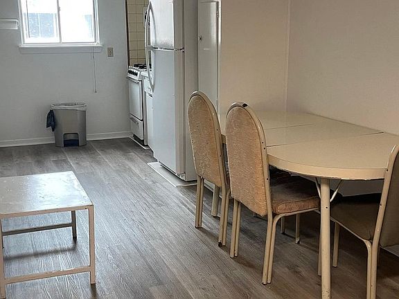4th image of 3831 N Braeswood Blvd APT 8