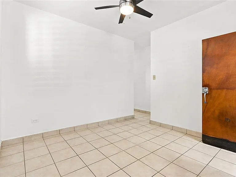 Calle Pineiro #67 Urb. Garcia Ubarri Apt. 1 — Photo 5