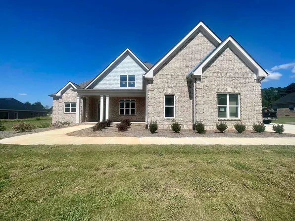 2674 Coralbell Dr, Statham, GA 30666