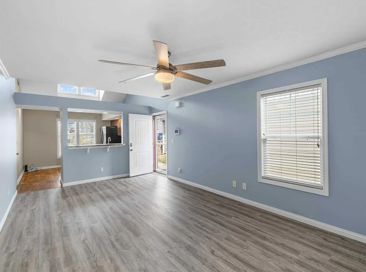 3 bed, 1320 sqft, $1,650 — Photo 4