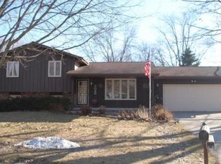3089 Birdie Ct, Green Bay, WI 54313