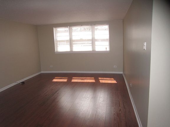 2nd image of 7190 W Dickens Ave