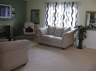 5500 Imperia Ln, Clay, NY 13041