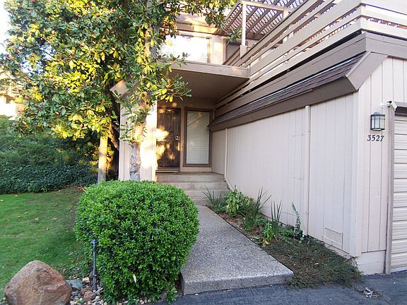 2nd image of 3527 Ross Ct