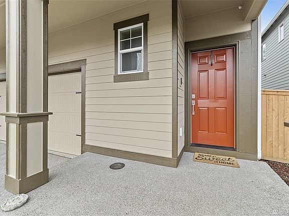 3rd image of 8643 Spartacus St NE