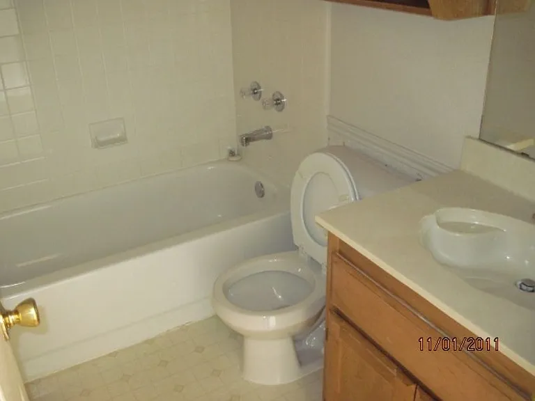 1506 Creek St — Photo 5