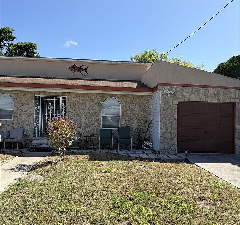 1st image of 413 Valerie St