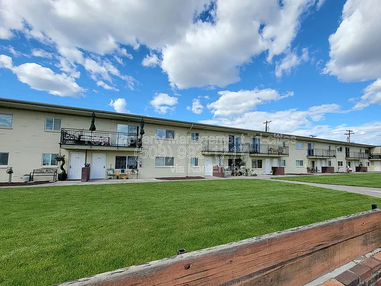1817 W Cartmell St #206 — Photo 3