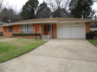 2417 Santa Cruz Dr, Dallas, TX 75227