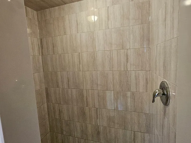 1110 Cameo St — Photo 4