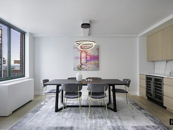 2nd image of 275 Greenwich St APT 6D