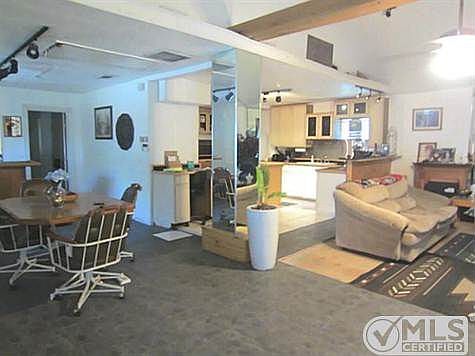 4th image of 5014 Gurley Ave