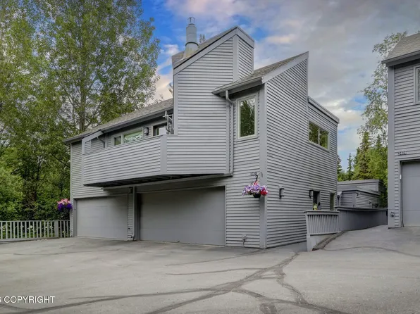 2405 La Honda Dr, Anchorage, AK 99517