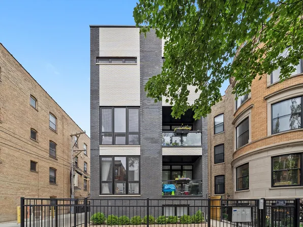 702 W Wellington Ave #2N, Chicago, IL 60657