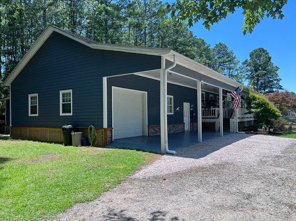 205 Mill Creek Rd, Stella, NC 28582
