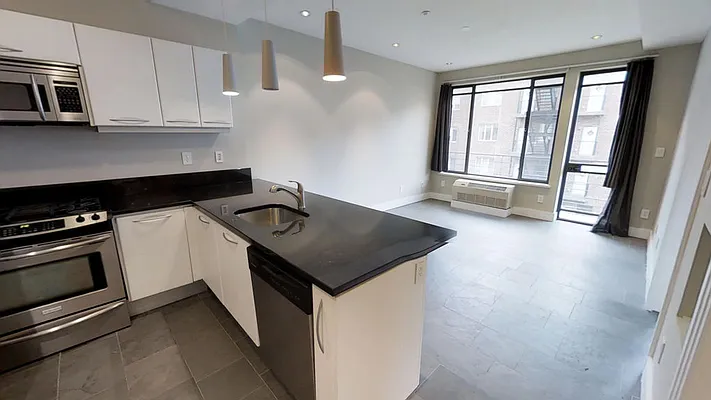 Sold by Urban Living International | media 3