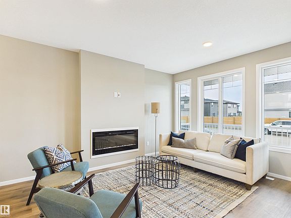 3rd image of 1098 McLeod Ave