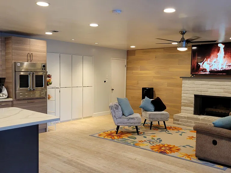 2105 Amador Ave — Photo 11