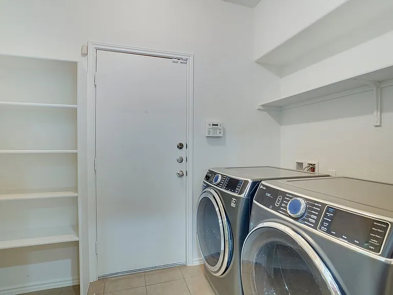 1609 Waxberry Ln — Photo 19