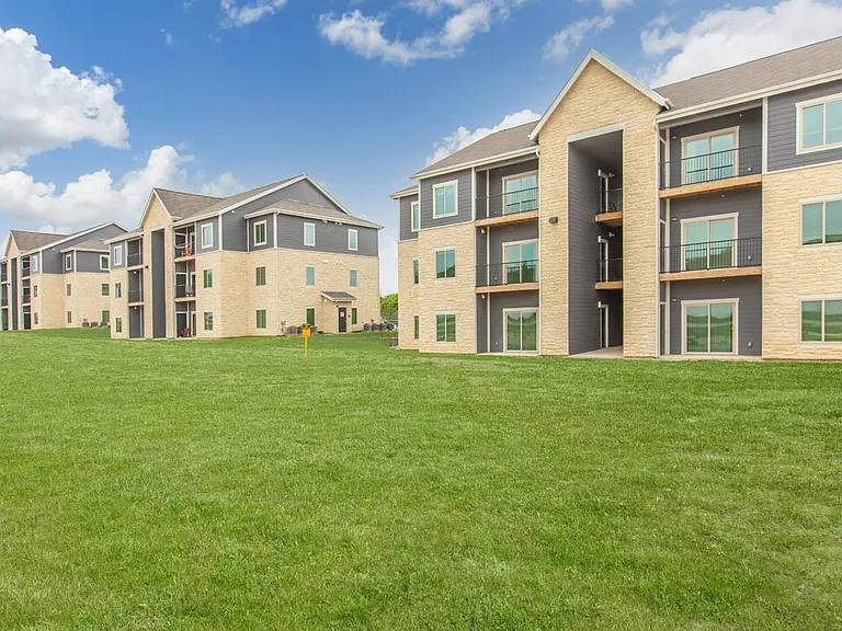 Pet-friendly Kerrville apartments