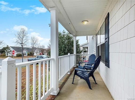 2nd image of 15405 Dehavilland Dr