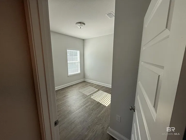 23247 Lieutenant Ave — Photo 23