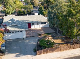 890 W Euclid Ave, Clovis, CA