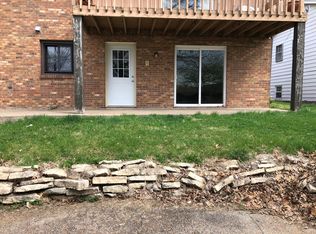 4 Rosewood Ln #2, Pekin, IL