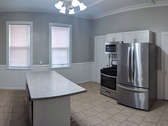 2nd image of 1760 N Arlington Pl #1760