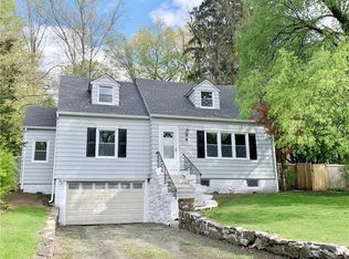 130 Stanwood Rd, Bedford Corners, NY 10549