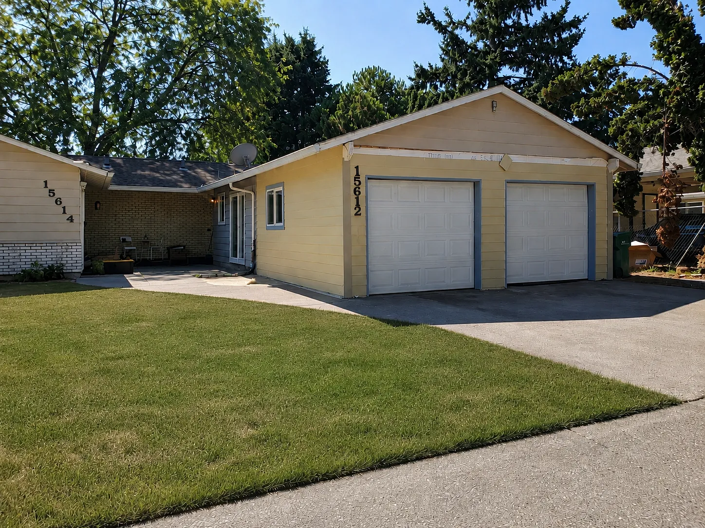 2 bed, 1.5 bath, 950 sqft, $1,695 — Photo 2