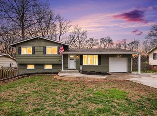7301 NW 72nd St, Kansas City, MO 64152
