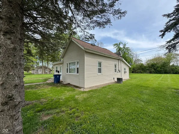 2323 W 10th St, Marion, IN 46953