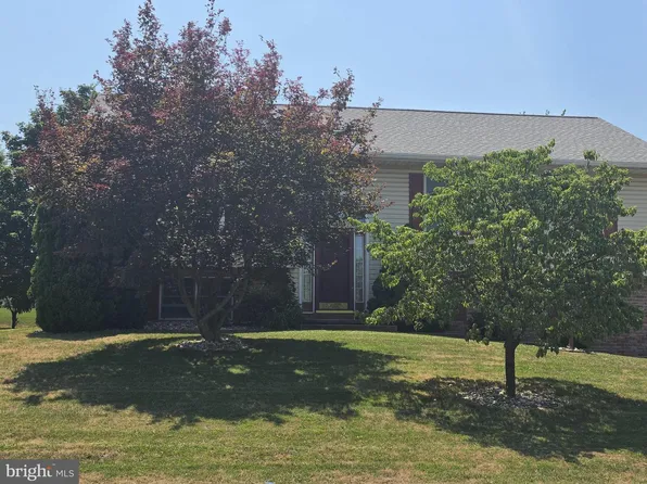 609 Richfield Dr #L-0022, Lebanon, PA 17042