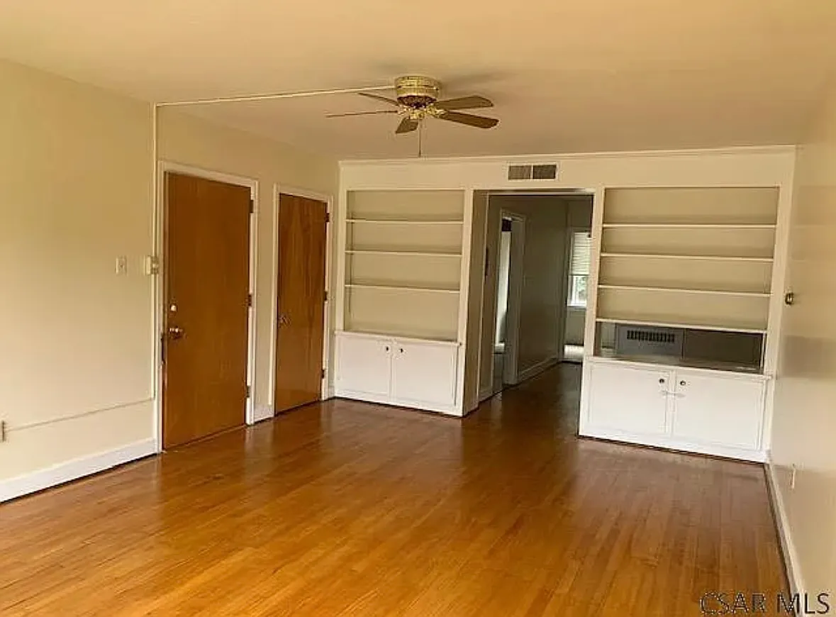 2 bed, 1000 sqft, $1,100 — Photo 3