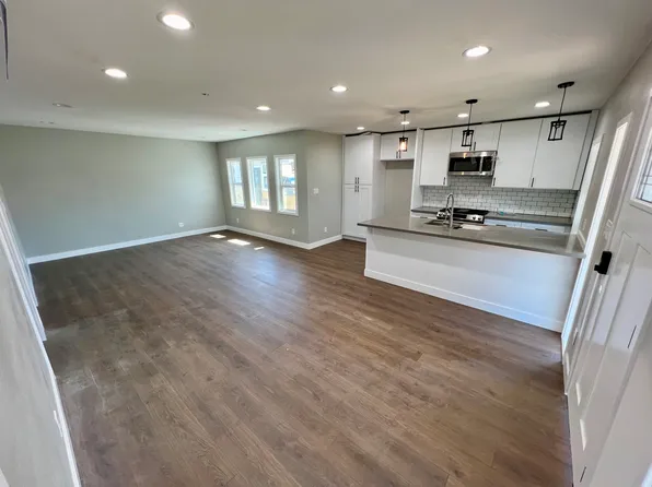 9735 Arkansas St, Bellflower, CA 90706
