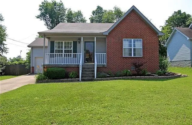 824 Stone Hedge Ct — Photo 3