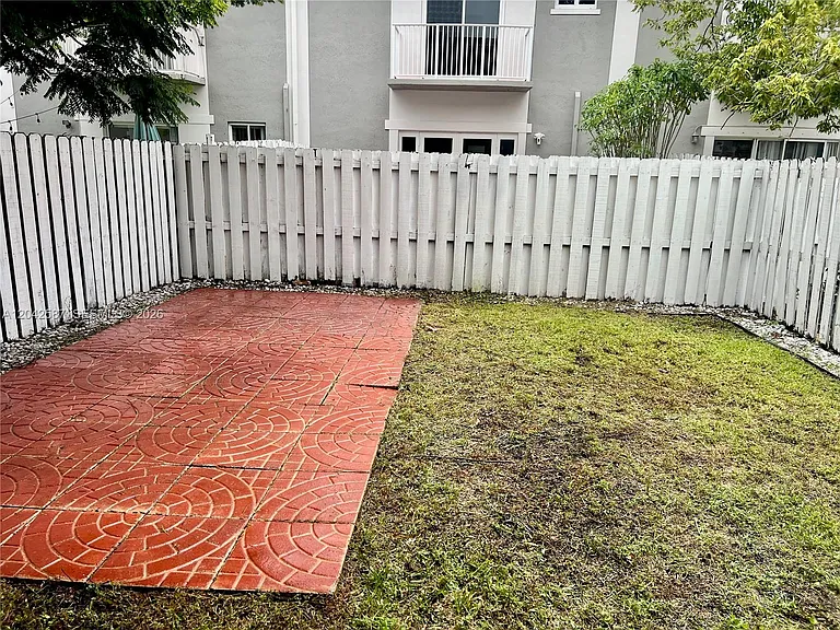 2825 SW 127th Way — Photo 16