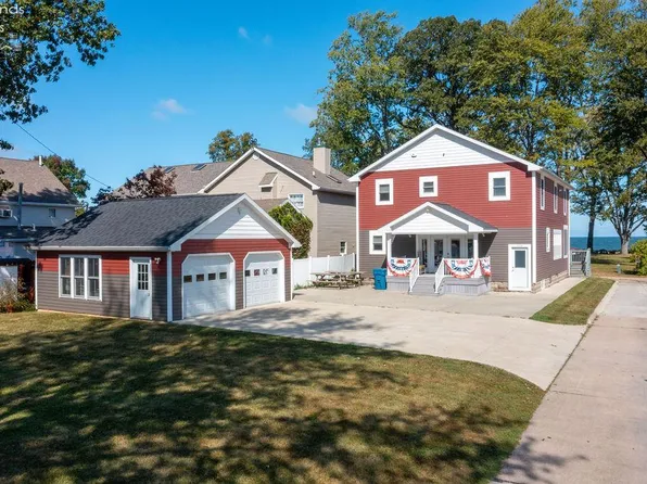 2008 Shore Dr, Huron, OH 44839