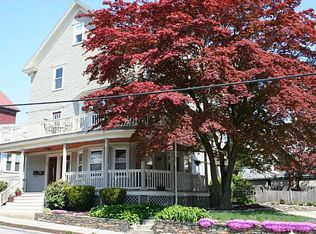 72 11th St, Providence, RI 02906